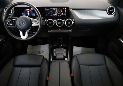Mercedes-Benz GLA 250, 2022 3
