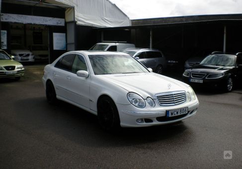 Mercedes-Benz E 200, 2005