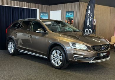 Volvo V60 Cross Country, 2018
