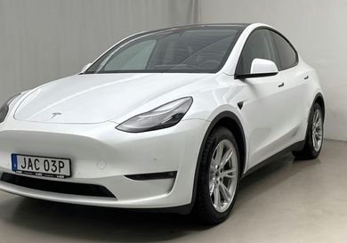 Tesla Model Y, 2022