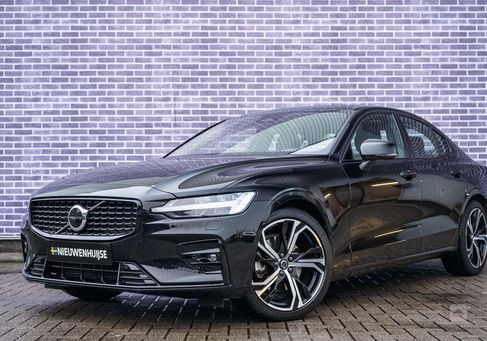 Volvo S60, 2023