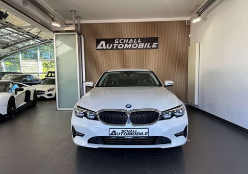 BMW 320, 2021