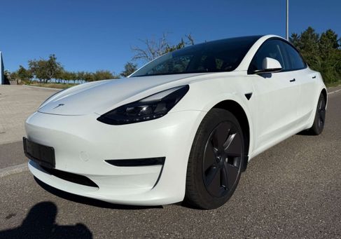 Tesla Model 3, 2021 3