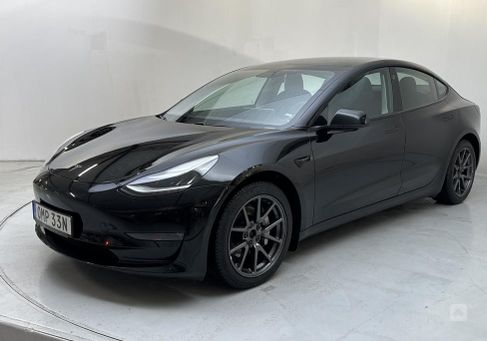 Tesla Model 3, 2021