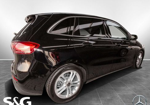 Mercedes-Benz B 220, 2023