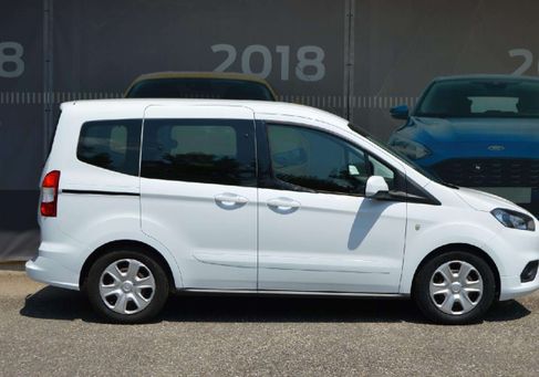 Ford Tourneo Courier, 2022