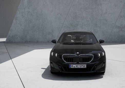 BMW 550, 2025