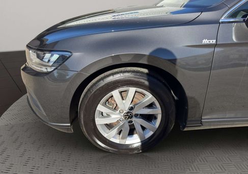 Volkswagen Passat Variant, 2023 3