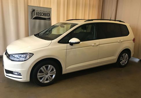 Volkswagen Touran, 2024 3