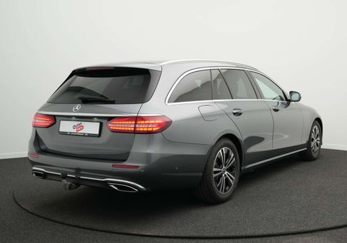 Mercedes-Benz E 220, 2020