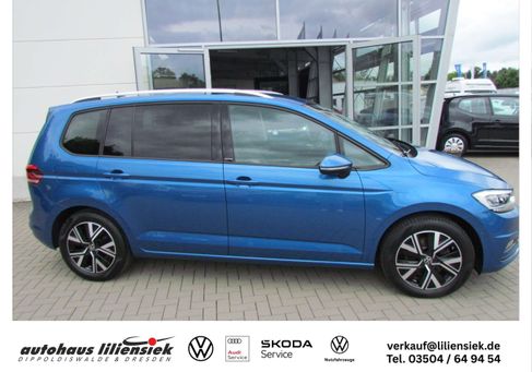 Volkswagen Touran, 2023 2