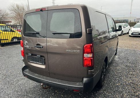 Toyota, 2018 3