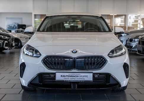 BMW 120, 2025