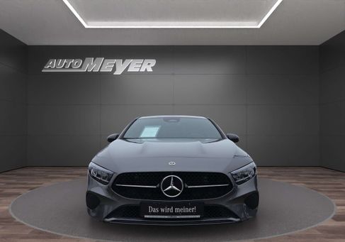Mercedes-Benz A 200, 2025