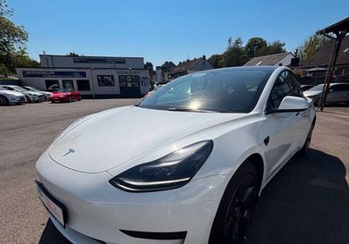 Tesla Model 3, 2022