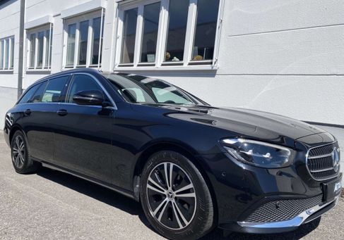 Mercedes-Benz E 220, 2022