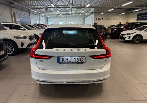 Volvo V90, 2022