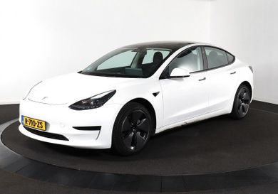 Tesla Model 3, 2022