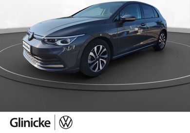 Volkswagen Golf, 2022