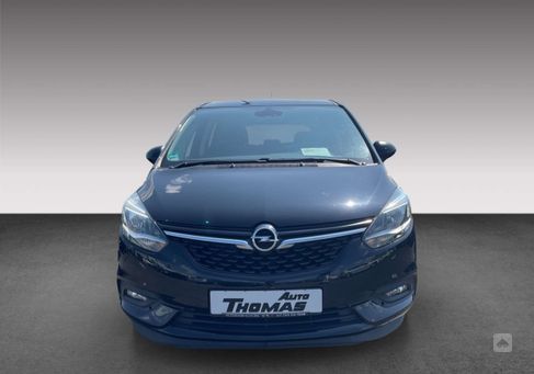 Opel Zafira, 2018