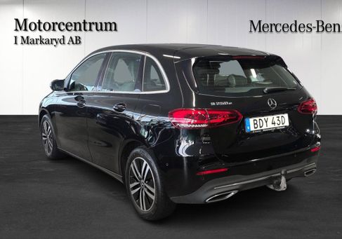 Mercedes-Benz B 250, 2022