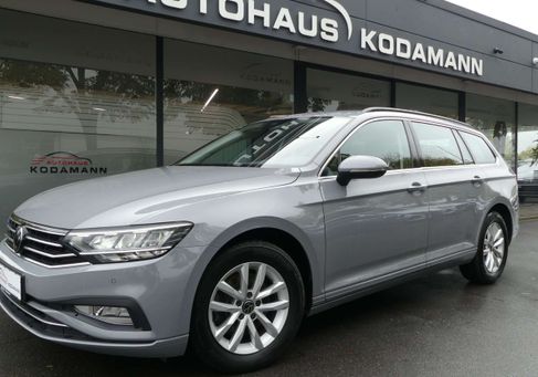 Volkswagen Passat Variant, 2022