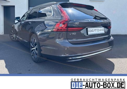 Volvo V90, 2022