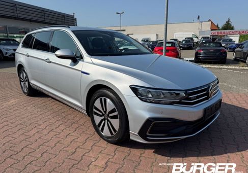Volkswagen Passat, 2022