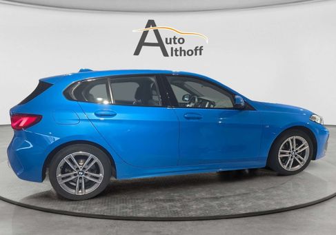 BMW 118, 2022
