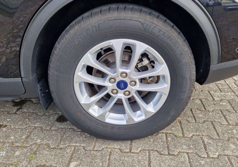 Ford Kuga, 2023