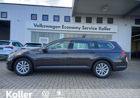 Volkswagen Passat, 2023