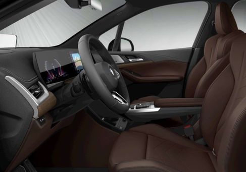 BMW 218, 2025 3