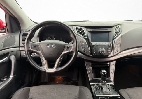 Hyundai i40, 2016