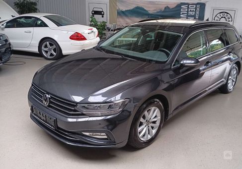 Volkswagen Passat Variant, 2022