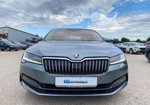 Skoda Superb, 2020