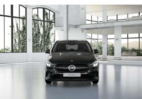 Mercedes-Benz B 180, 2025 2