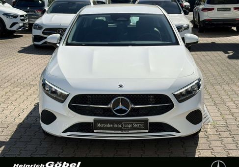 Mercedes-Benz A 180, 2025 2