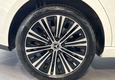 Mercedes-Benz CLA 250, 2021