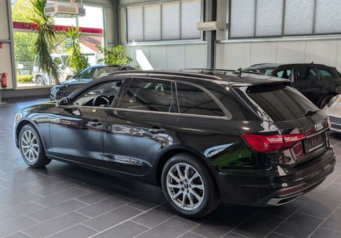 Audi A4, 2022