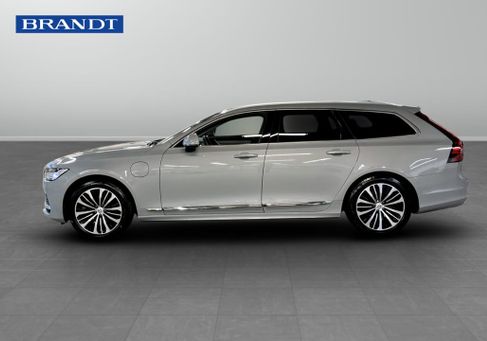 Volvo V90, 2025