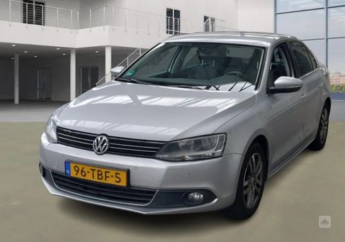 Volkswagen Jetta, 2012