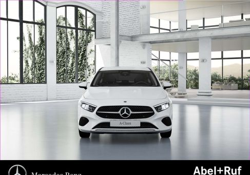 Mercedes-Benz A 180, 2025