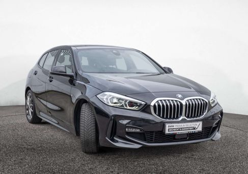 BMW 120, 2023 3