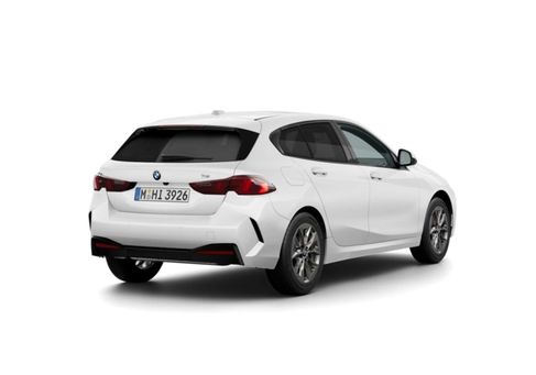 BMW 116, 2025 3