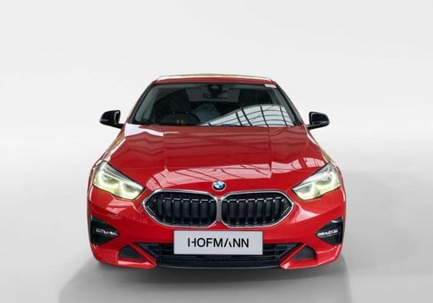 BMW 218, 2020