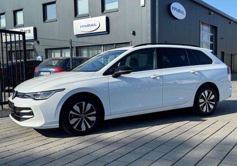 Volkswagen Golf, 2024