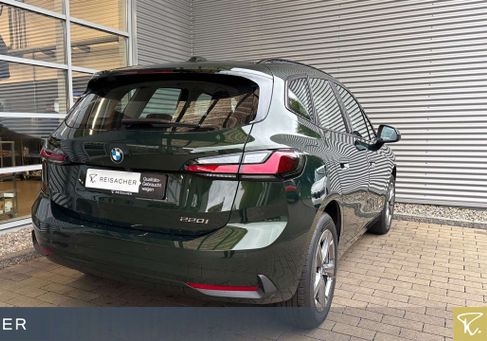 BMW 220, 2025 2