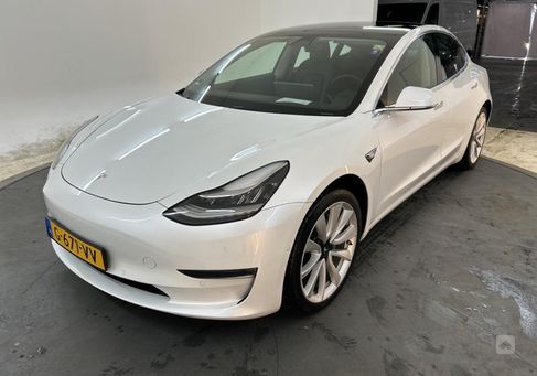 Tesla Model 3, 2019