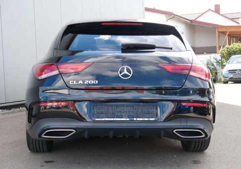 Mercedes-Benz CLA 200, 2022 3
