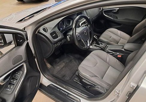 Volvo V40 Cross Country, 2018